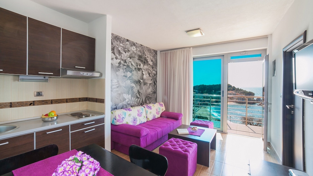 Comfort Apartment, Sea View - Photo 1