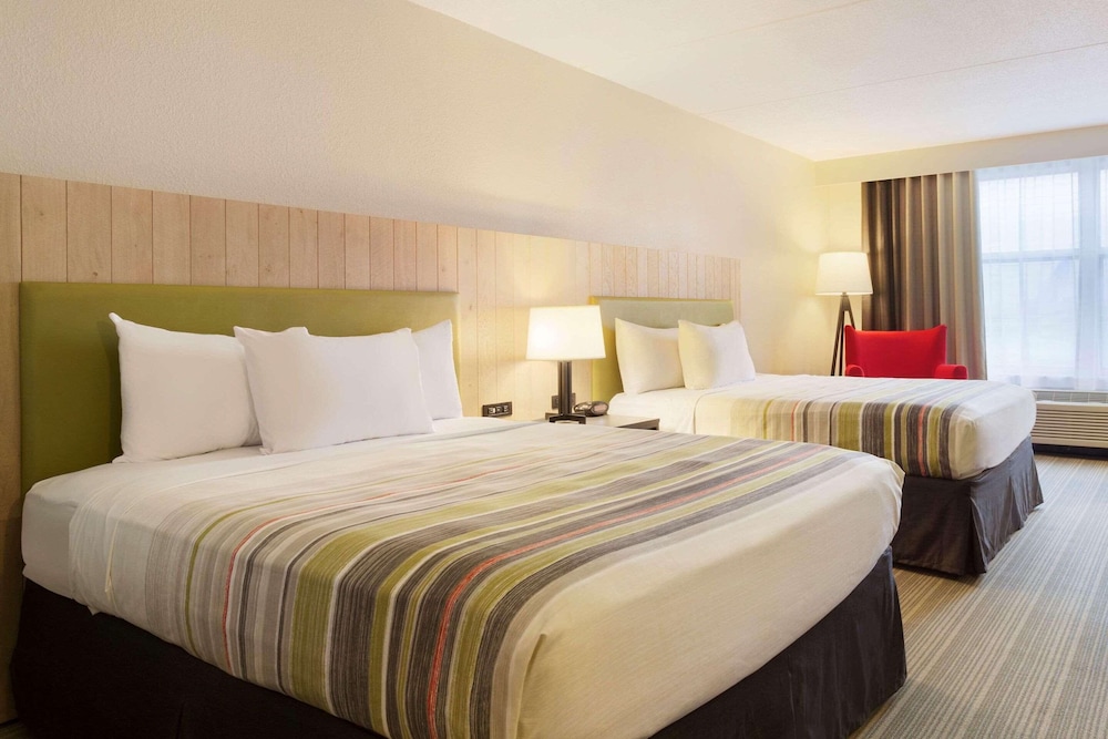 Room, 2 Queen Beds, Non Smoking - Photo 6