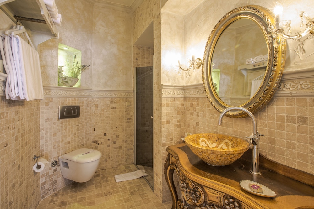 Deluxe Suite, Sea View photo 2