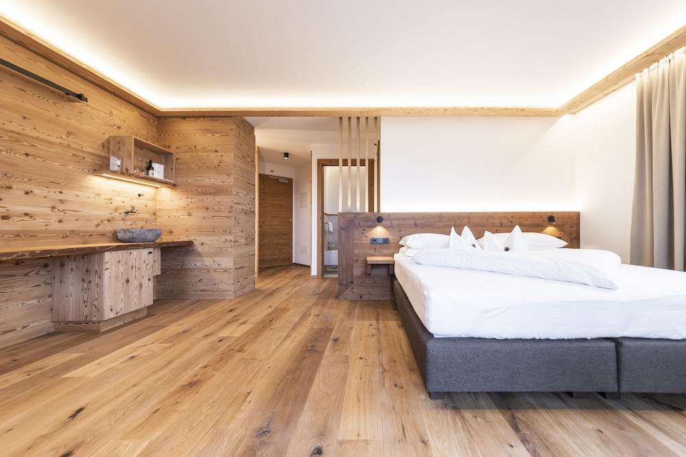 Superior Double Room, Balcony photo 1