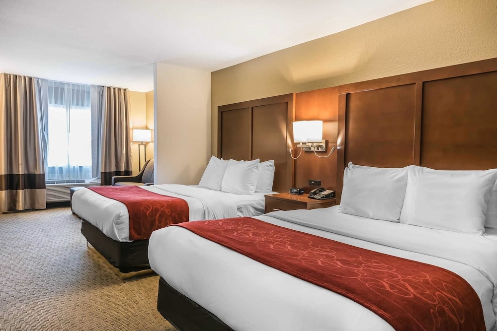 Suite, 2 Queen Beds, Non Smoking - Photo 3