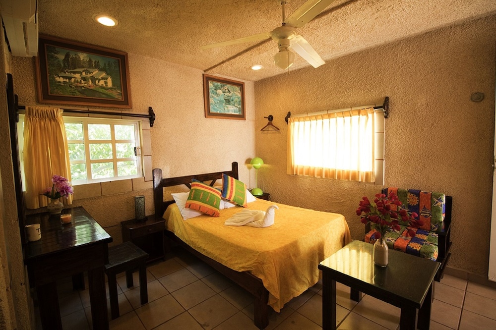 Honeymoon Room photo 3