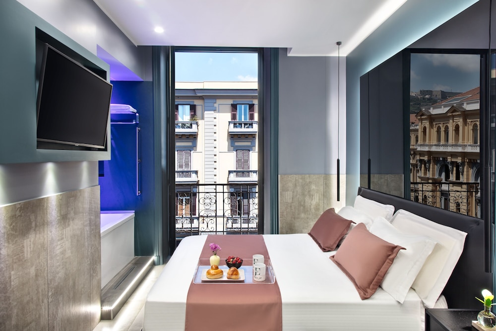 Superior Room, Non Smoking, City View