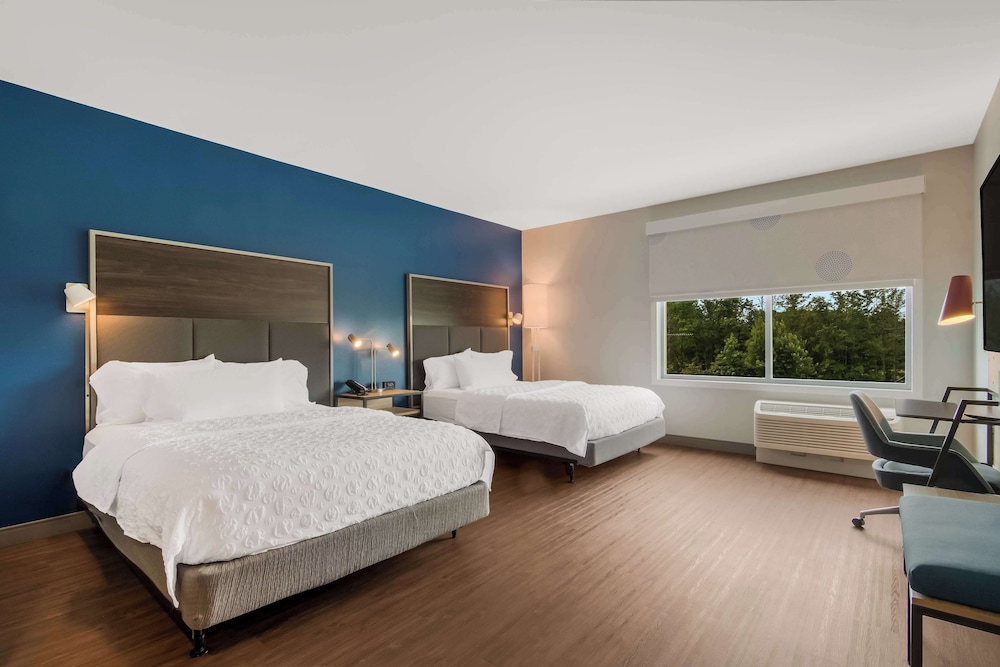 Classic Room, 2 Queen Beds, Accessible, Bathtub - Photo 1