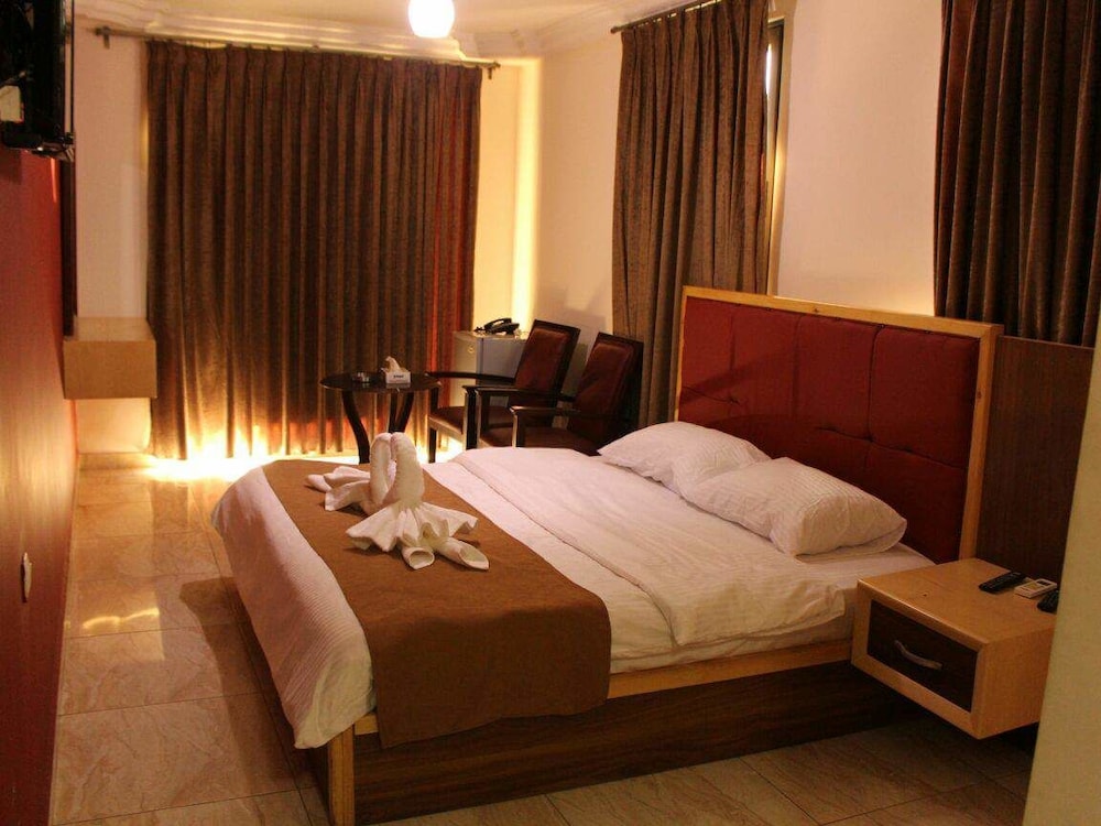 Double Room (Fifth Floor) photo 1