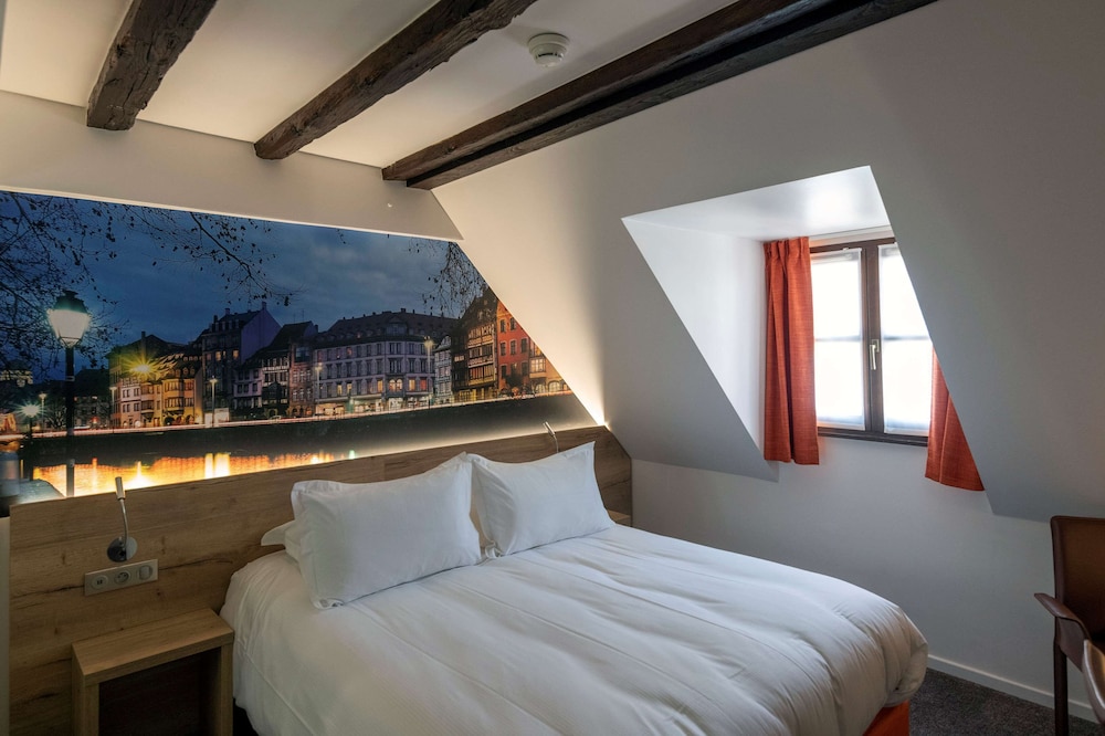 Comfort Room, 1 Queen Bed, Non Smoking photo 2