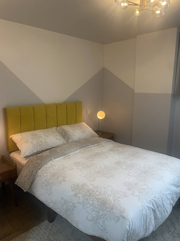 Comfort Double Room, Ensuite (Shoebox) photo 3