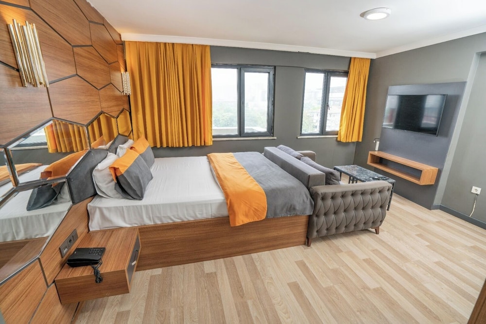 Classic Double Room, City View photo 1