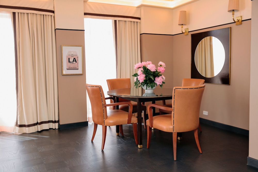 Premier Suite