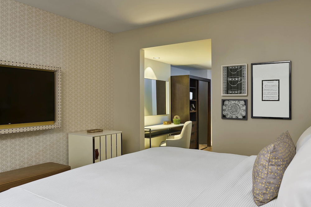 Executive Room, 1 King Bed