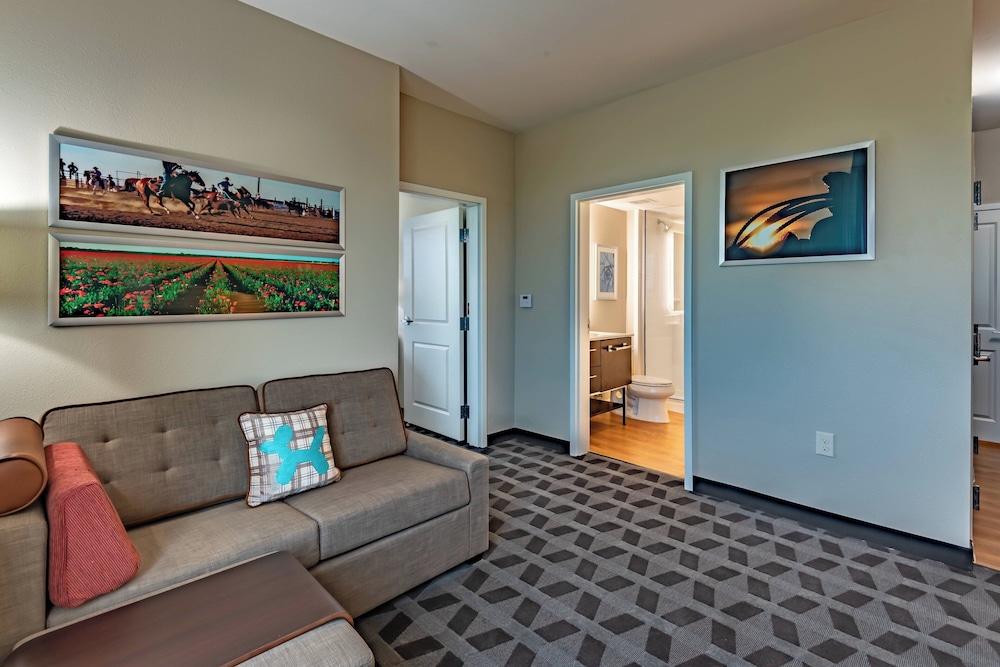 Suite, 1 Bedroom photo 1