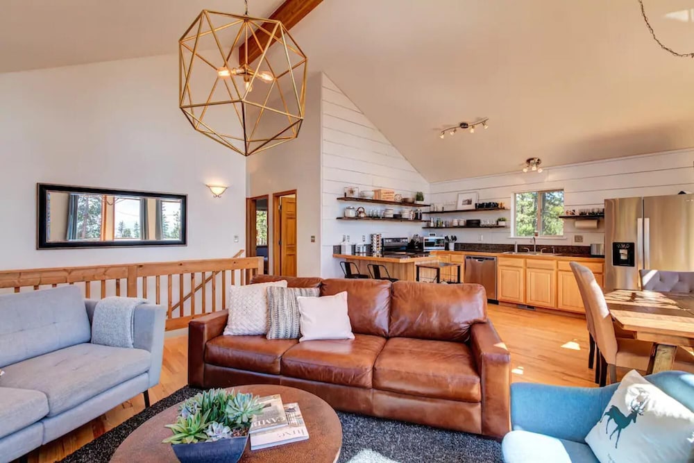 Villa photo 2