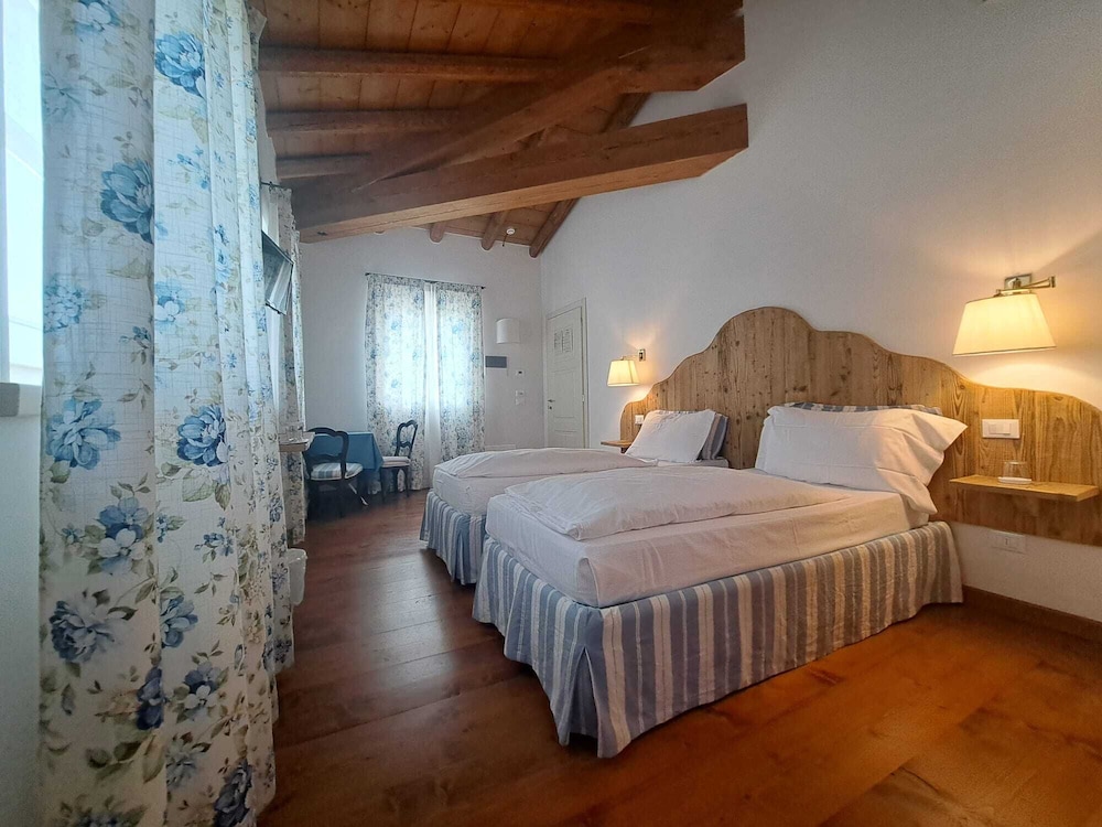Superior Double or Twin Room, Garden View - Photo 19
