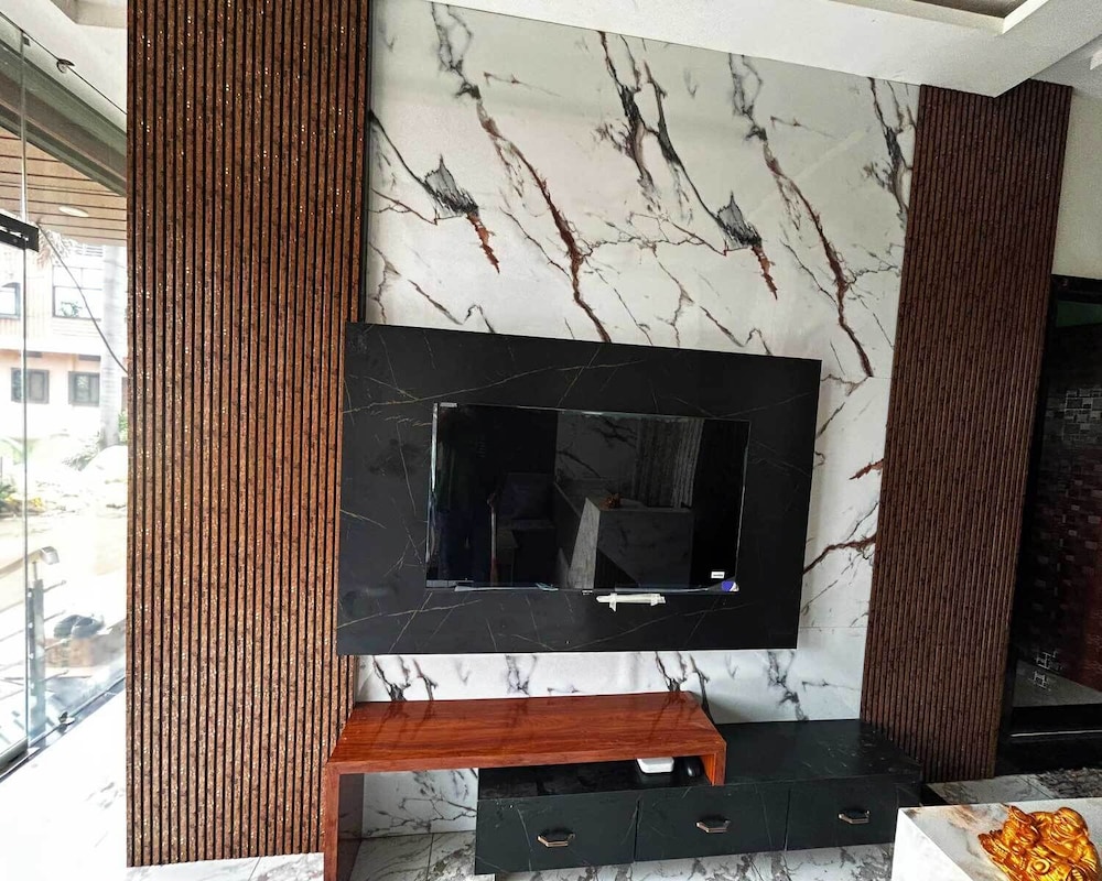 Luxury Studio Suite, City View
