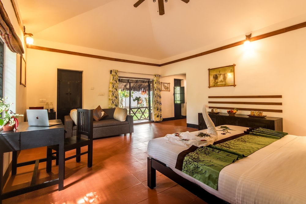 Elegant Cottage - Photo 9