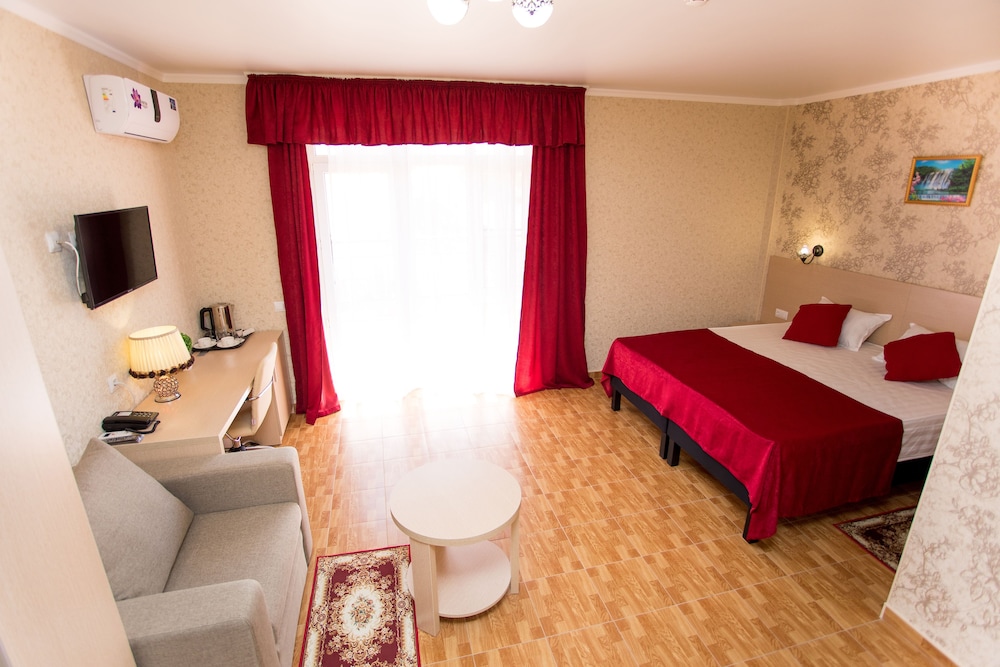 Standard Triple Room, Sea View