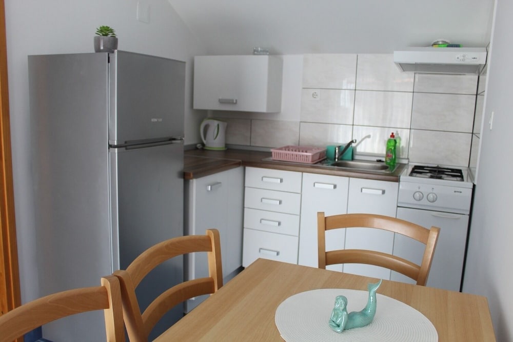 Apartment (Den - with pool - C3(2+2)) photo 3