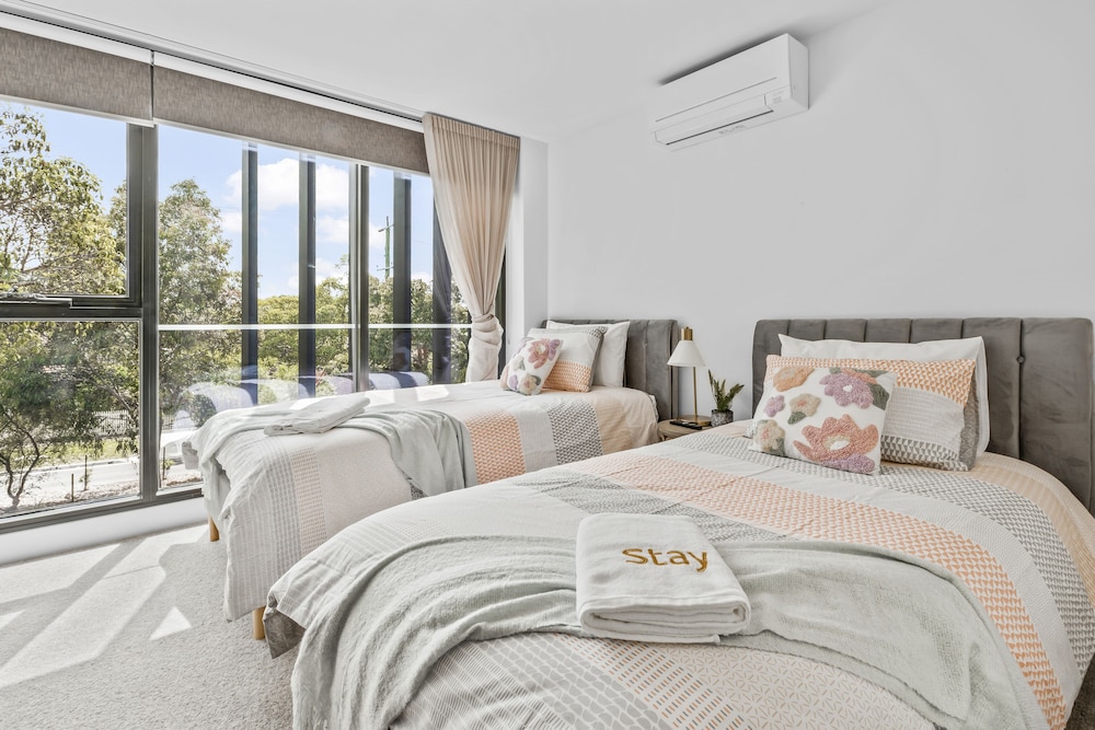 Comfort Townhome, Balcony, Garden View photo 1