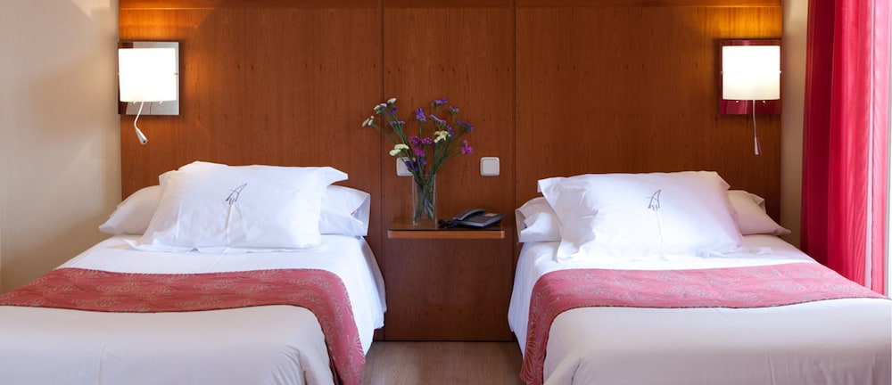 Double Room thumbnail 6