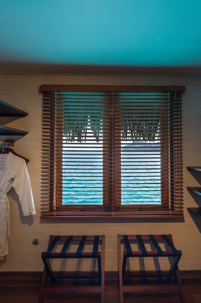 Royal Villa, 2 Bedrooms, Overwater