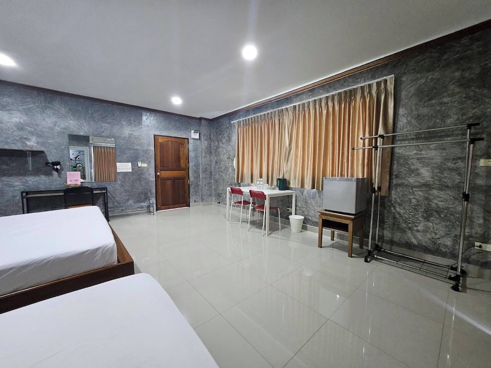 Standard Triple Room - Photo 5