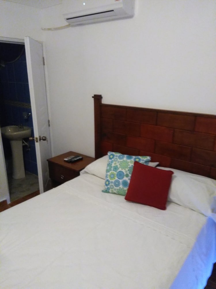 Standard Double or Twin Room photo 2