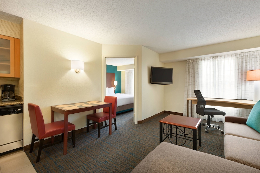 Suite, 1 Bedroom photo 1