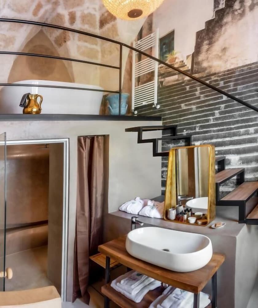 Royal Suite photo 2