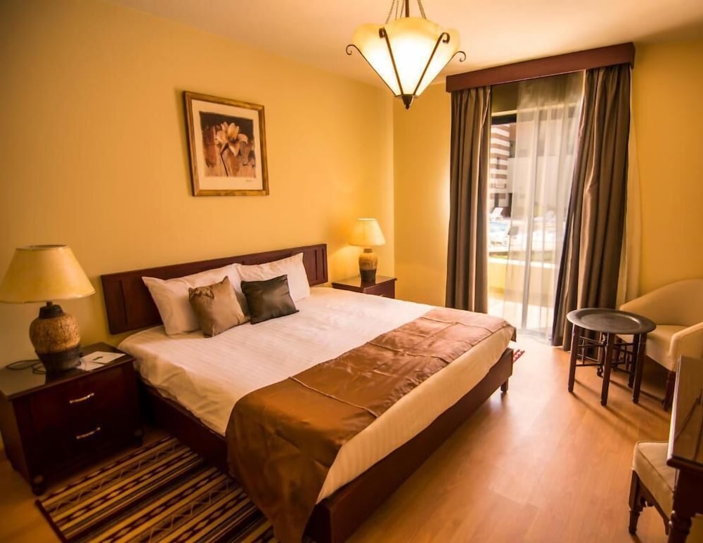 Superior Suite, 1 Bedroom, Pool View - Photo 1