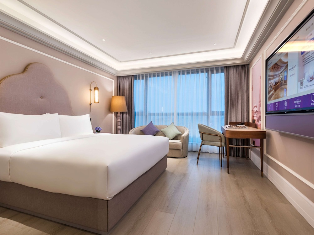 Standard Room, 1 King Bed