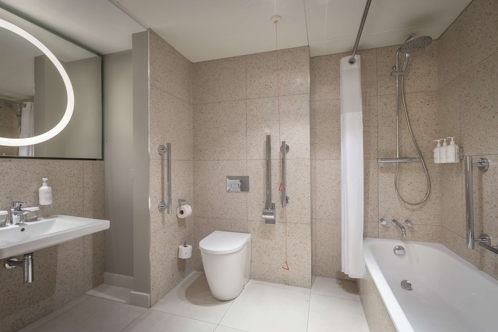 King Accessible Room