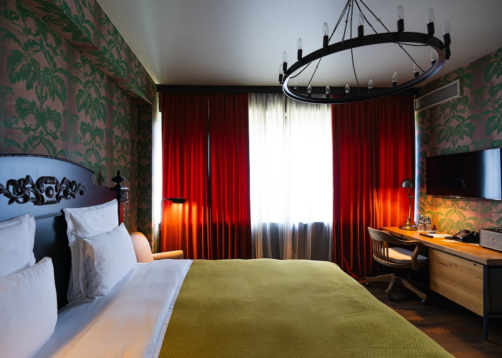 Suite, Garden View photo 1