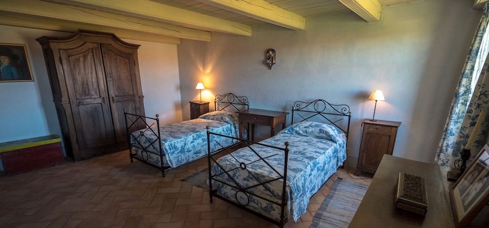 Twin Room, 1 Bedroom, Shared Bathroom, Garden View photo 1