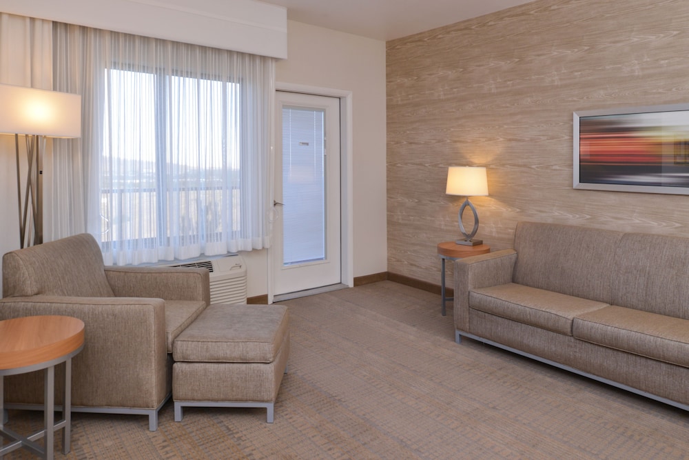 Suite, Multiple Beds, Accessible photo 3