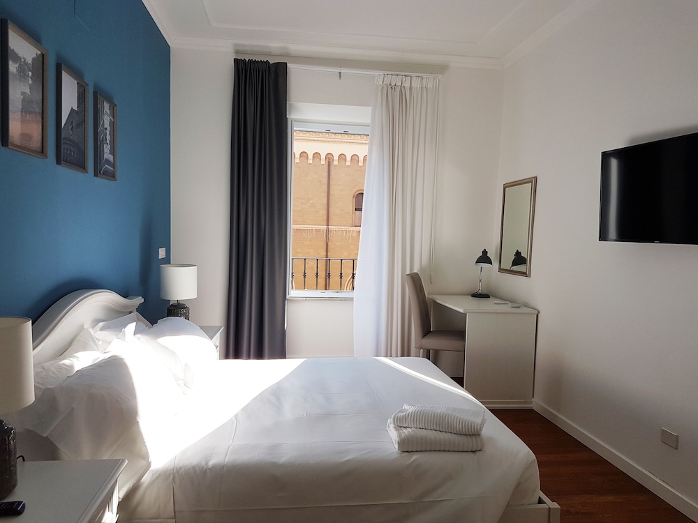 Premium Double Room, Ensuite, City View (Camera Matrimoniale) photo 2