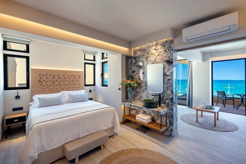 Executive Suite, Sea View