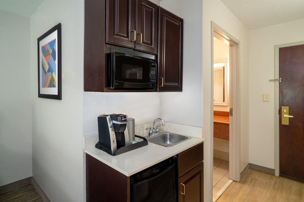 Room, 2 Queen Beds, Accessible (Mobility) - Photo 1