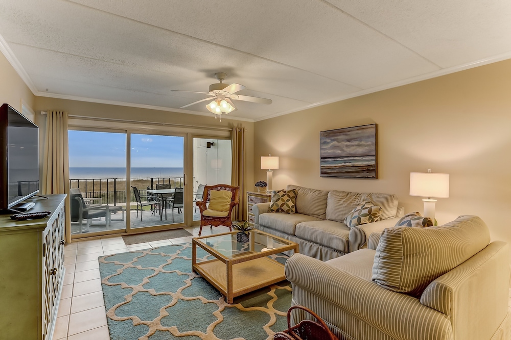 Condo, 2 Bedrooms