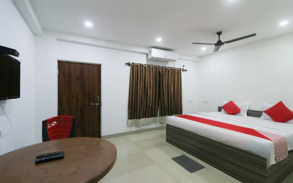 Deluxe Double Room - Photo 9