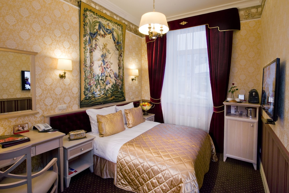 Double Room - Photo 6