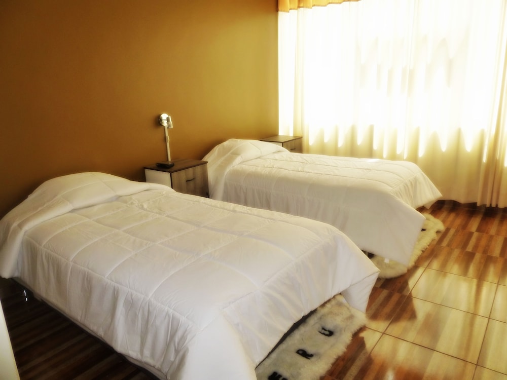 Standard Twin Room, 1 Bedroom, Ensuite, City View photo 2