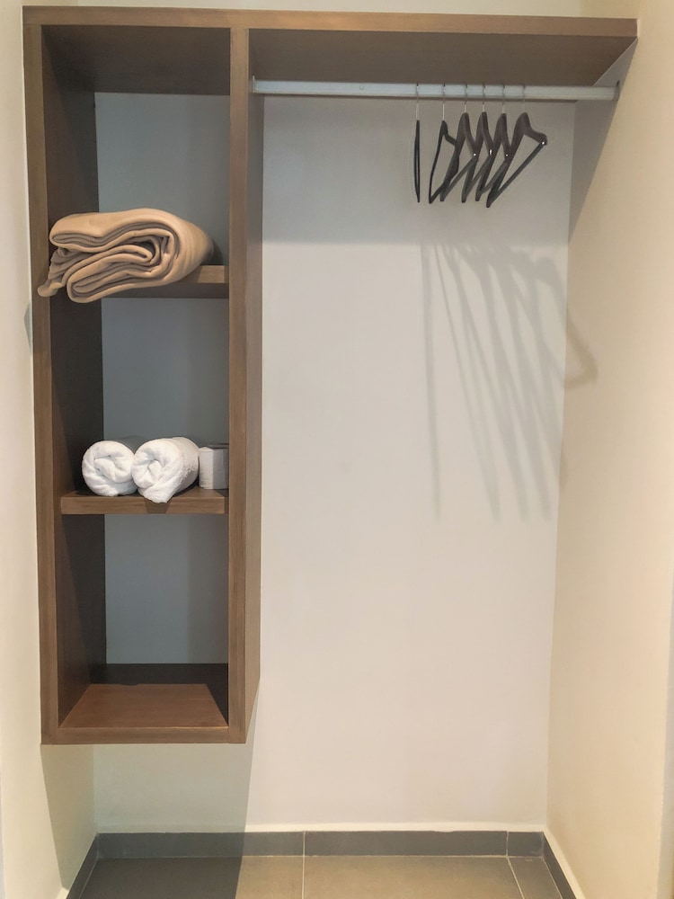 Superior Room, 1 Queen Bed, Non Smoking, Private Bathroom — the supplier's photographs — photo 4