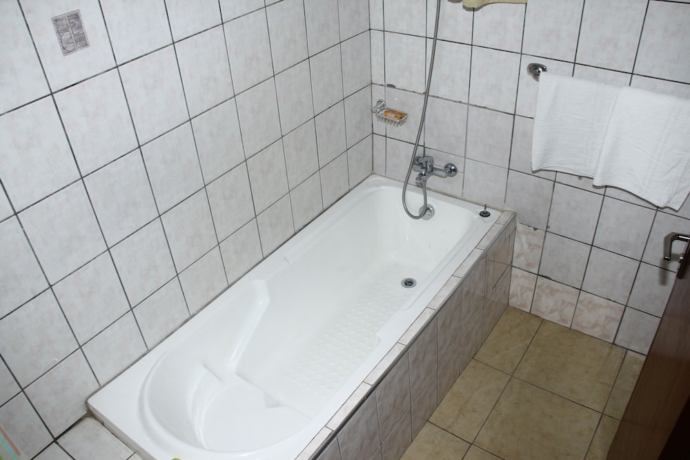 Standard Single Room, Refrigerator photo 3