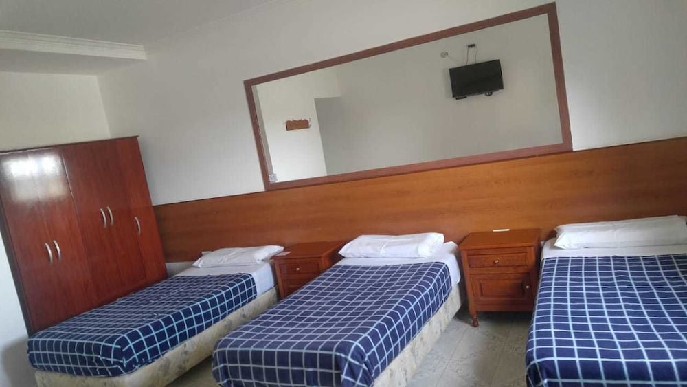 Triple Room, 3 Twin Beds photo 2