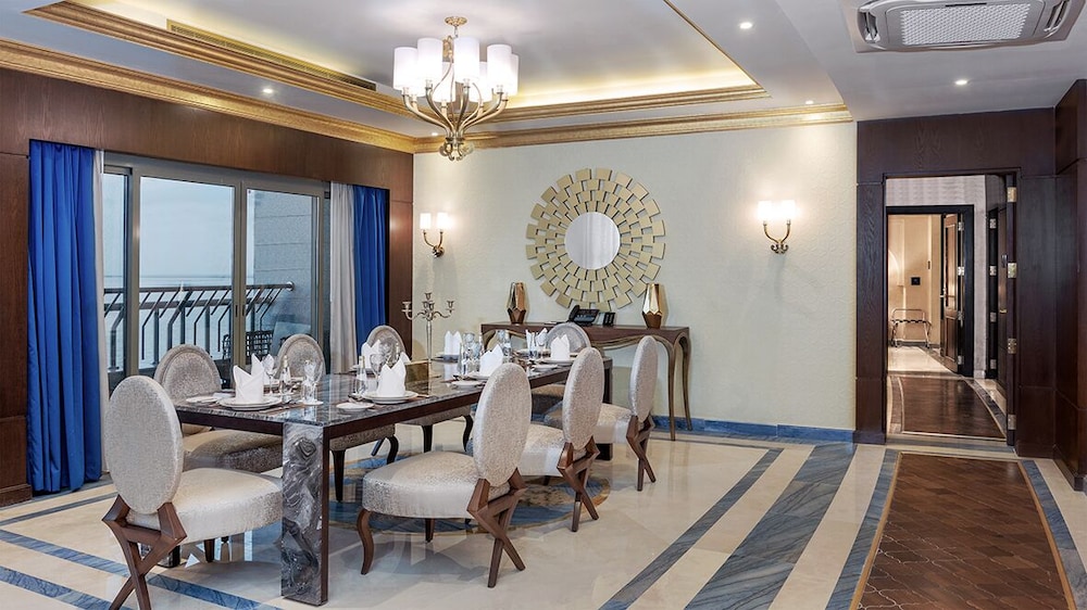 Royal Suite - Photo 5