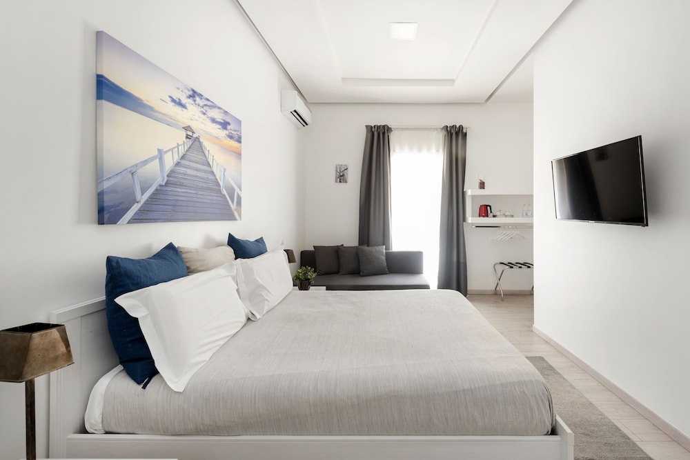 Luxury Triple Room photo 1