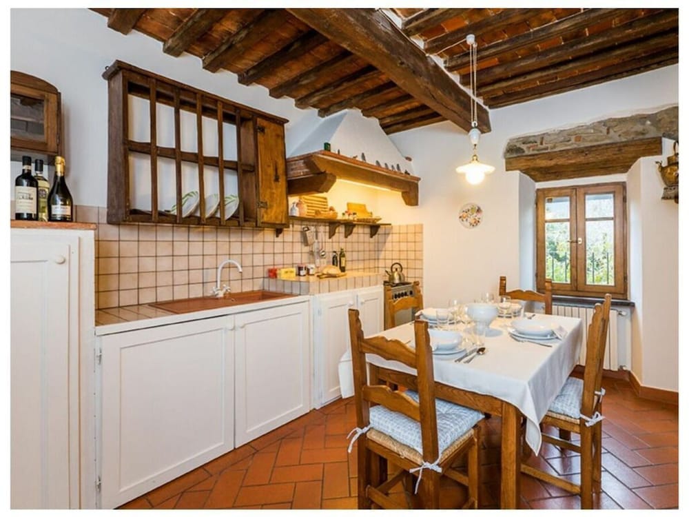 Villa photo 3