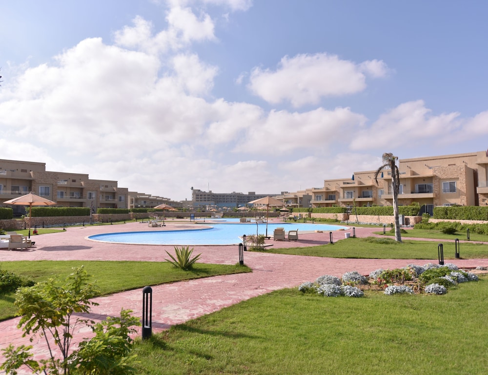 Royal Villa - Photo 3