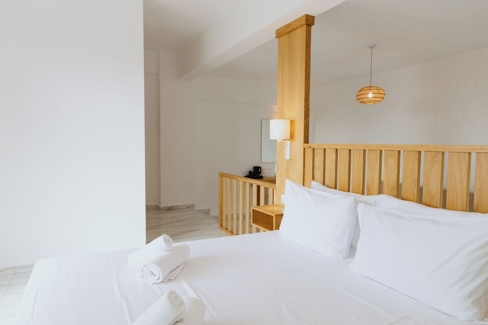 Standard Suite, Balcony, Sea View photo 3
