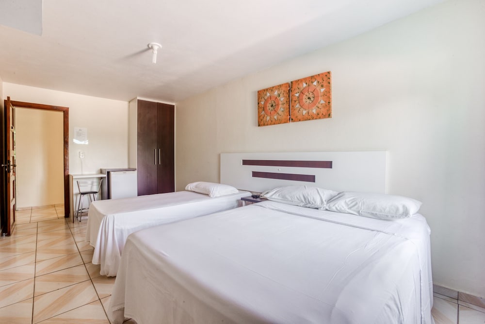 Triple Room, Multiple Beds